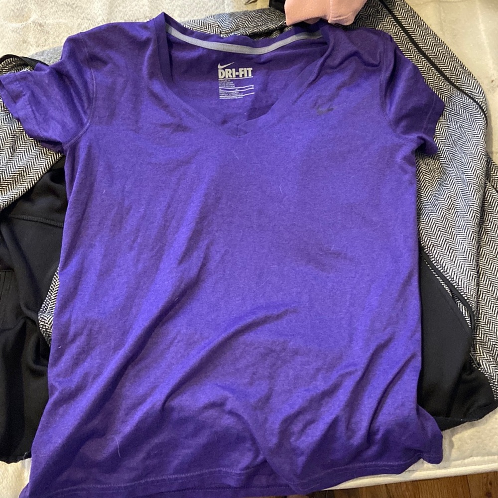 Nike fit fit tee